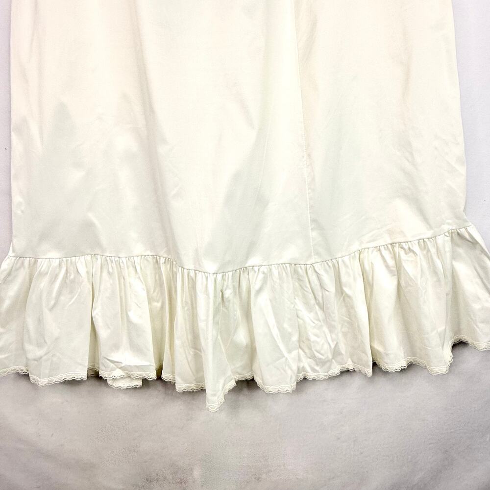 Vintage 70s Opalaire Dupon Antron III Long White Skirt Slip WIth Ruffle Hem M - Picture 4 of 6